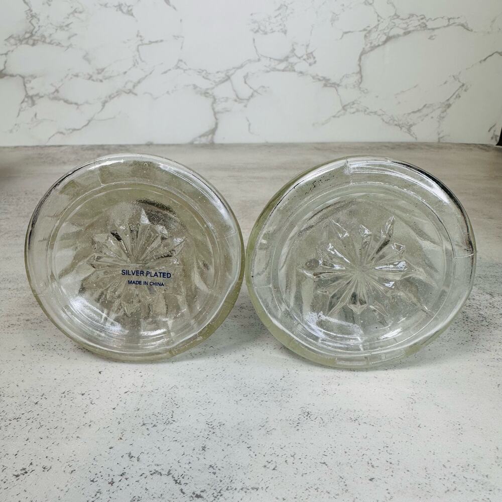 Vintage, WM. Rodgers & Son, Silverplated and Glass Salt and Pepper Set Kitchen - Picture 5 of 7